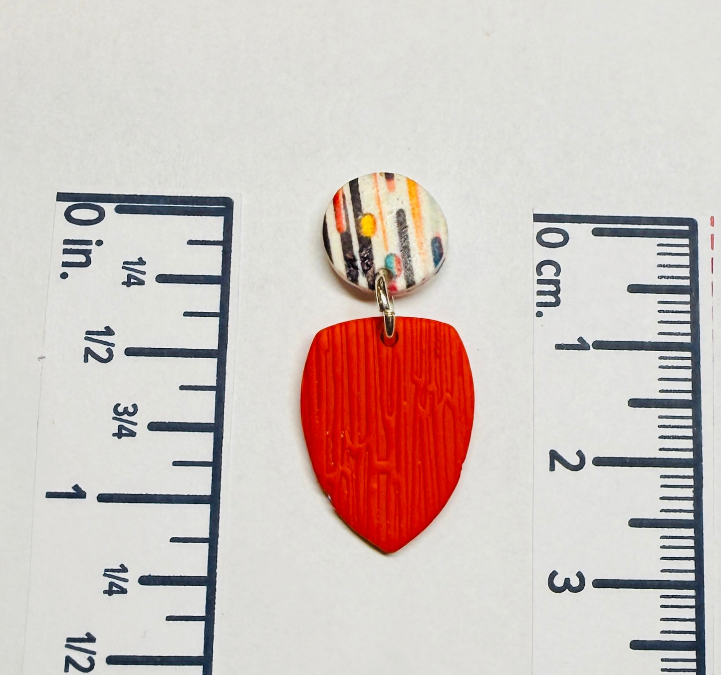 Lines and Dots Posts with Red Textured Small Drops