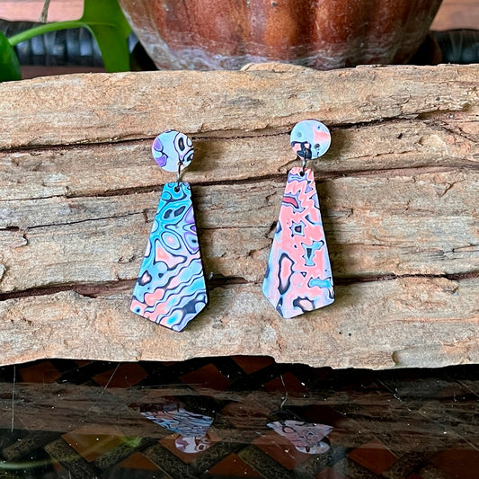 Turquoise and peach posts with drops
