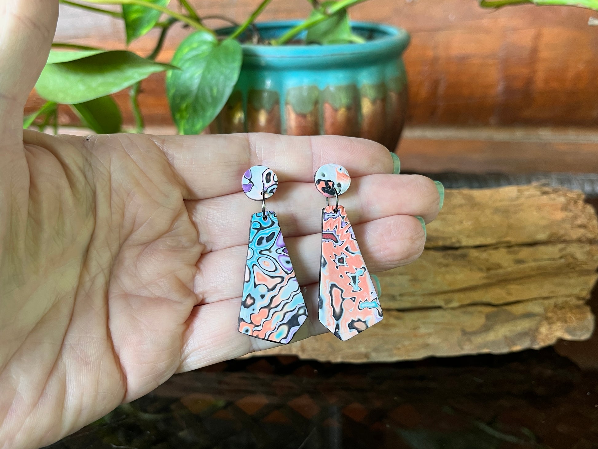 Turquoise and peach posts with drops